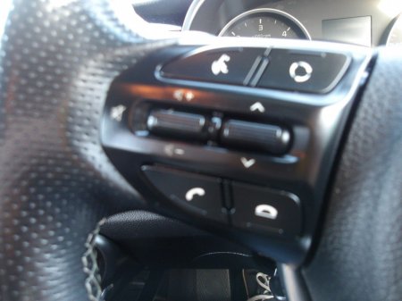 2017 Kia Stonic - photo 8