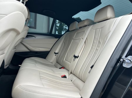 2019 BMW 5-Series - photo 21