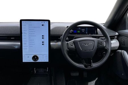 2025 Ford Mustang Mach-E - photo 11