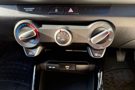 2023 Kia Stonic - photo 11