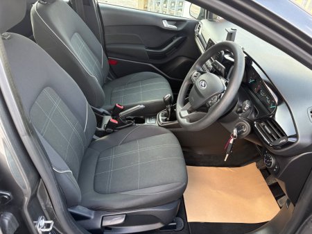 2018 Ford Fiesta - photo 9