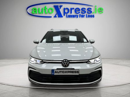 2023 Volkswagen Golf - photo 3