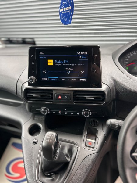 2021 Peugeot Partner - photo 13