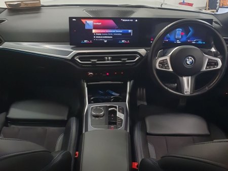 2024 BMW 3-Series - photo 4