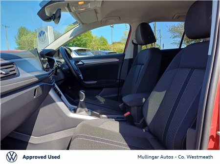 2025 Volkswagen T-Roc - photo 4