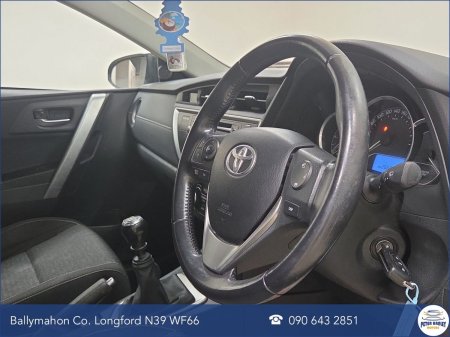 2015 Toyota Auris - photo 14