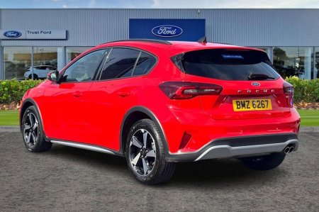 2023 Ford Focus - photo 2