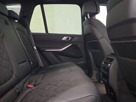 2025 BMW X5 - photo 21