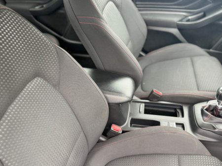 2020 Ford Focus - photo 12