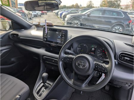 2023 Toyota Yaris - photo 12