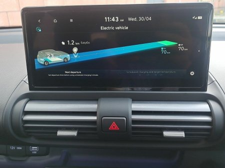 2027 Hyundai INSTER - photo 26