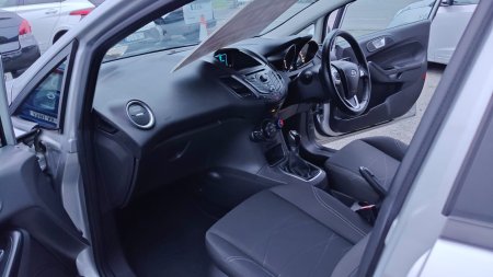 2015 Ford Fiesta - photo 11