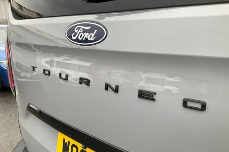 2025 Ford Tourneo Custom - photo 20