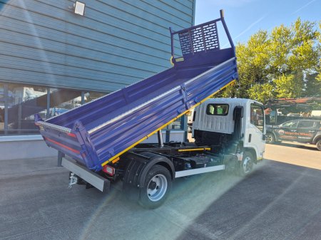 2026 ISUZU NPR - photo 5
