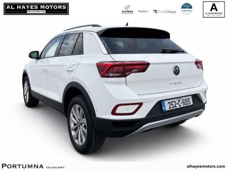 2025 Volkswagen T-Roc - photo 3
