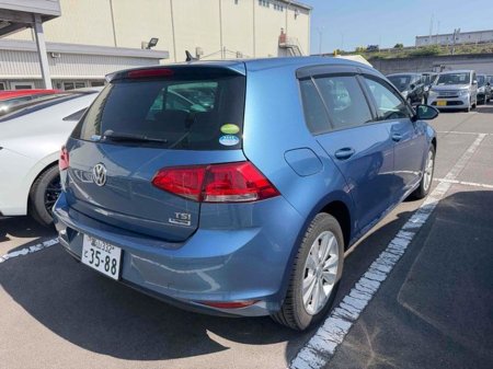 2016 Volkswagen Golf - photo 2
