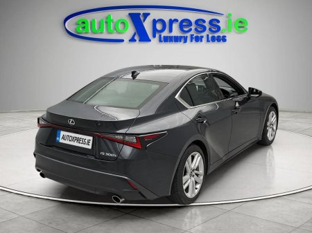 2023 Lexus IS - photo 2