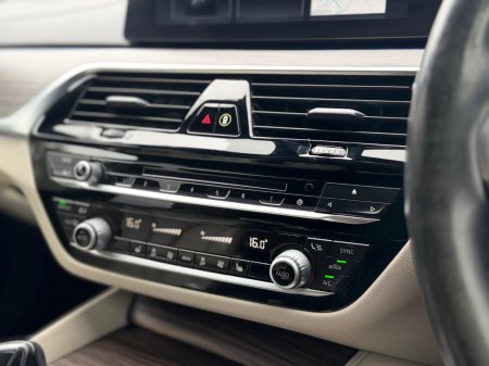 2018 BMW 5-Series - photo 7