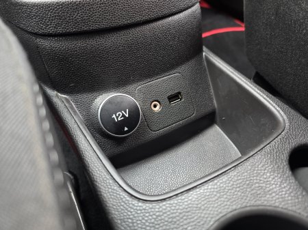 2014 Ford Fiesta - photo 14