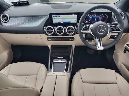 2027 Mercedes-Benz GLA - photo 4
