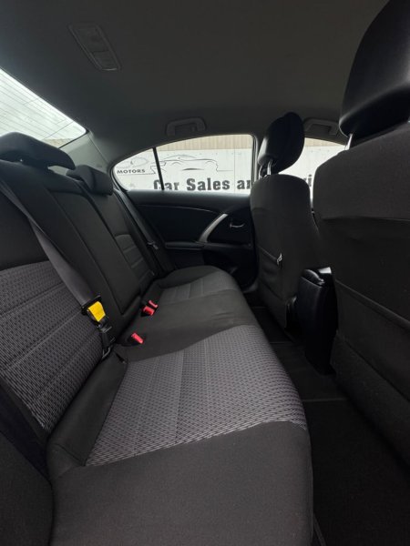 2013 Toyota Avensis - photo 20