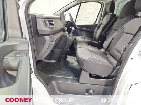 2027 Nissan Primastar - photo 6