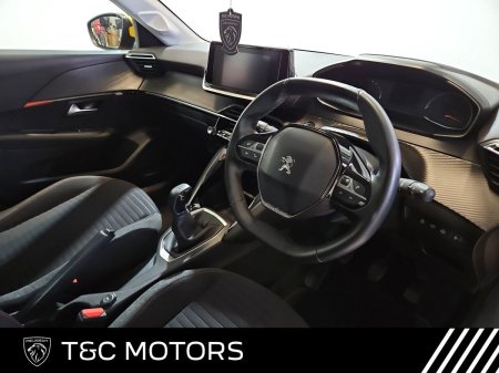 2020 Peugeot 208 - photo 6