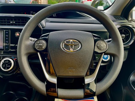 2019 Toyota Aqua - photo 23