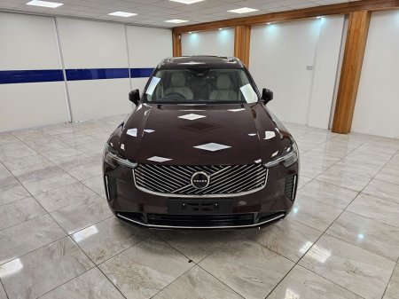 2025 Volvo XC90 - photo 8