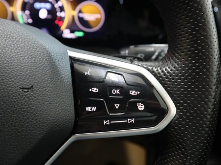 2023 Volkswagen Golf - photo 14