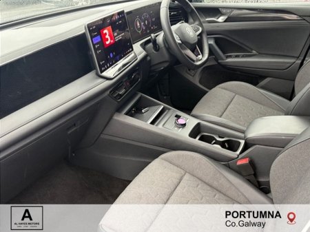 2025 Volkswagen Tiguan - photo 4