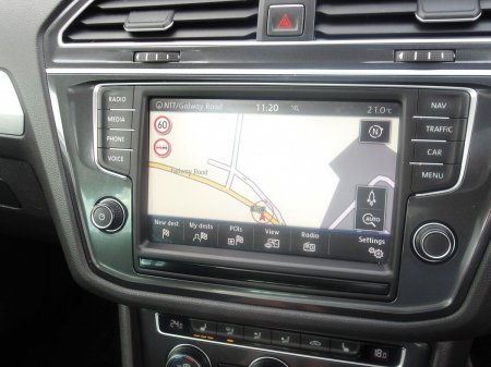2017 Volkswagen Tiguan - photo 2