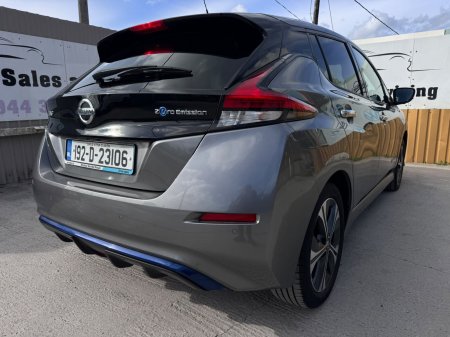 2019 Nissan Leaf - photo 2