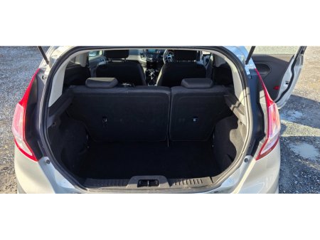 2016 Ford Fiesta - photo 14