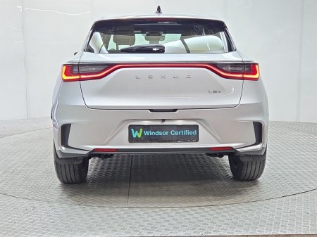 2024 Lexus LBX - photo 10