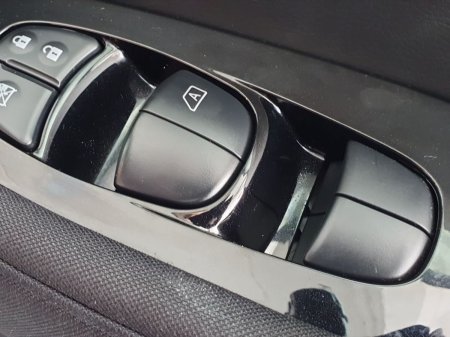 2024 Nissan Leaf - photo 40