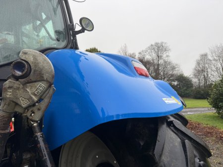 2011 New Holland T7040 - photo 11
