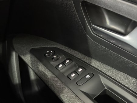 2021 Peugeot 5008 - photo 23