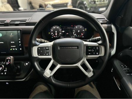 2025 Land Rover Defender - photo 18