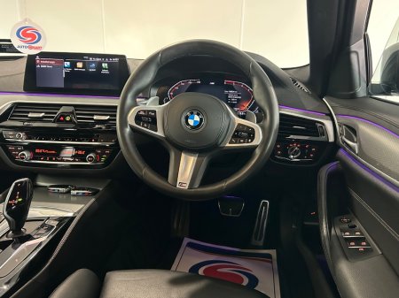 2020 BMW 5-Series - photo 16