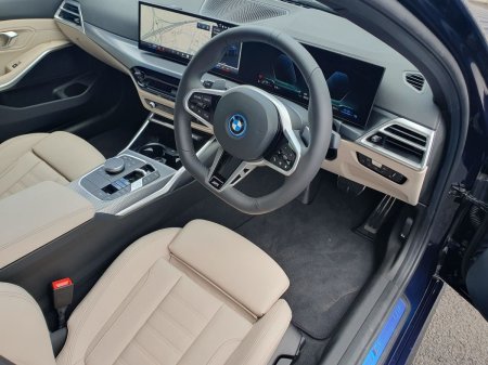 2026 BMW 3-Series - photo 6