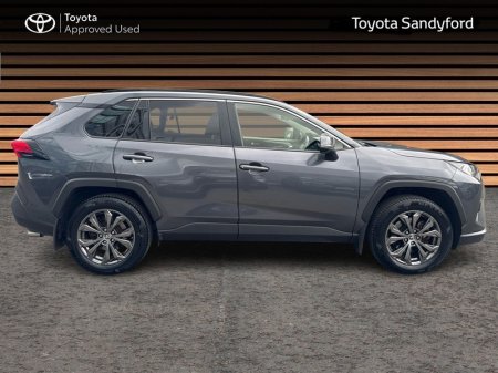 2024 Toyota RAV4 - photo 3