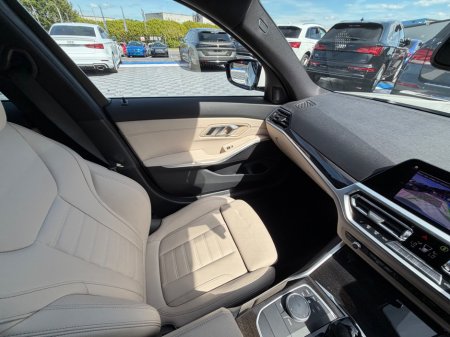 2022 BMW 3-Series - photo 20