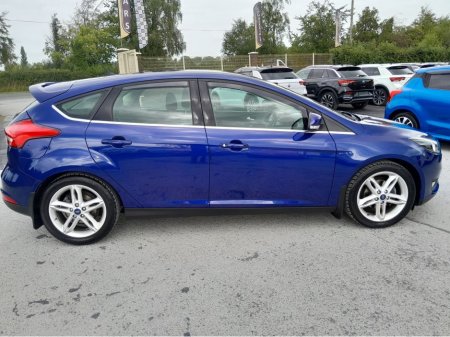 2017 Ford Focus - photo 12