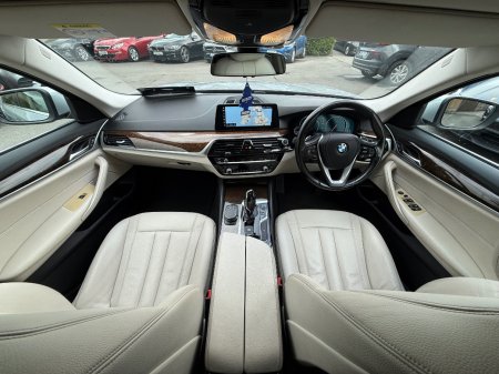 2018 BMW 5-Series - photo 17