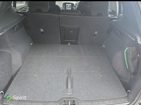 2025 Volvo XC40 - photo 18