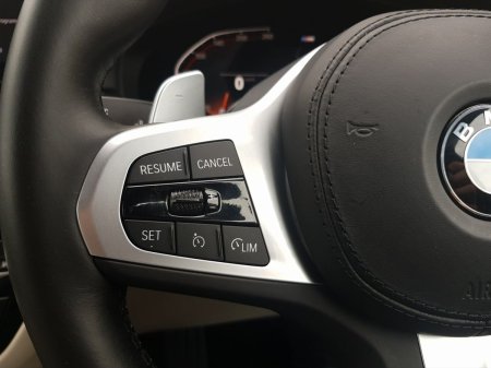 2023 BMW 5-Series - photo 15