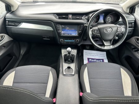 2017 Toyota Avensis - photo 11