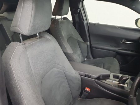 2024 Lexus UX - photo 40