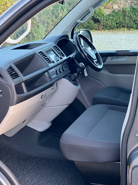 2019 Volkswagen Transporter - photo 24